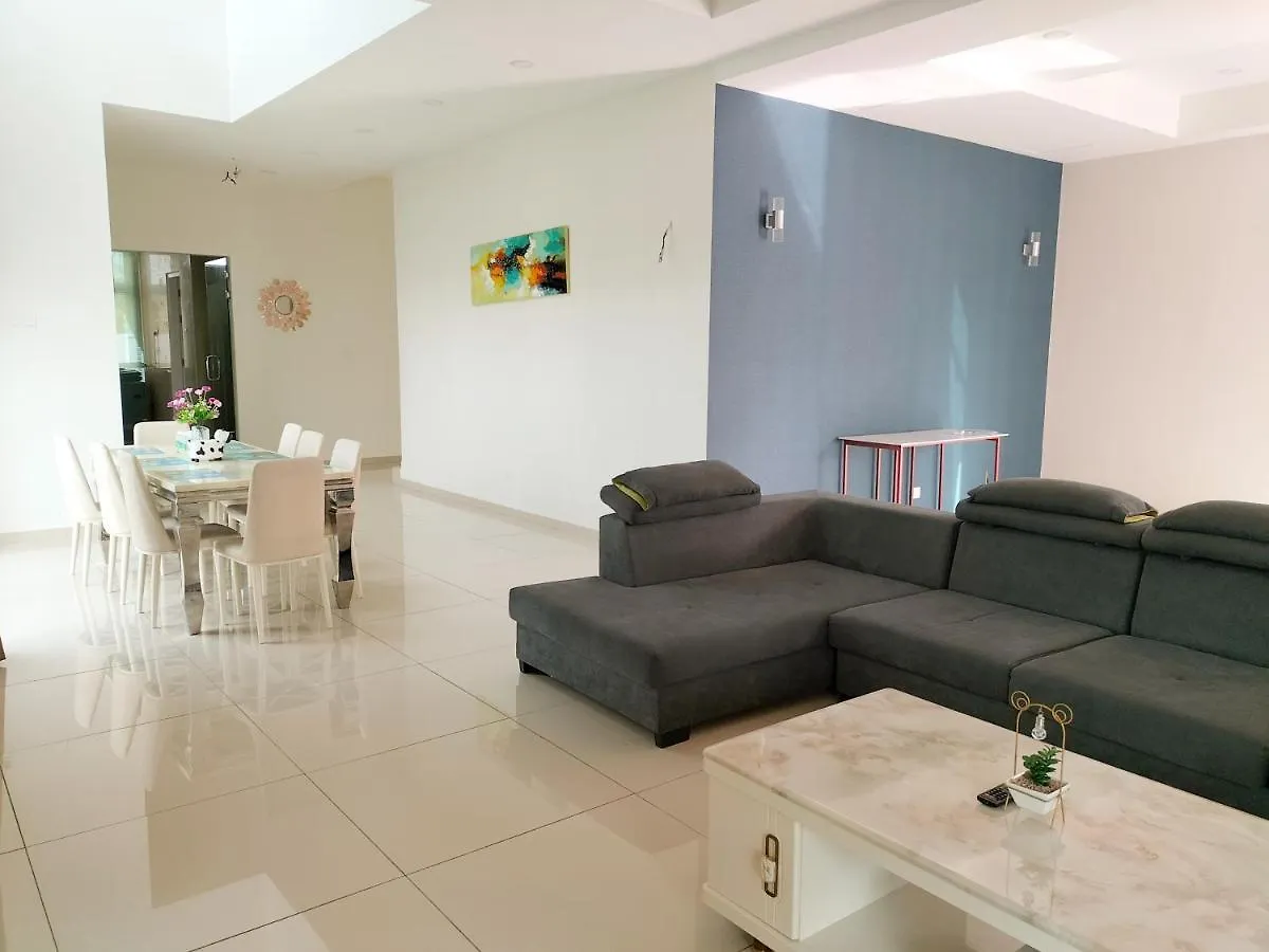My Home Kayangan Villa Malacca A13